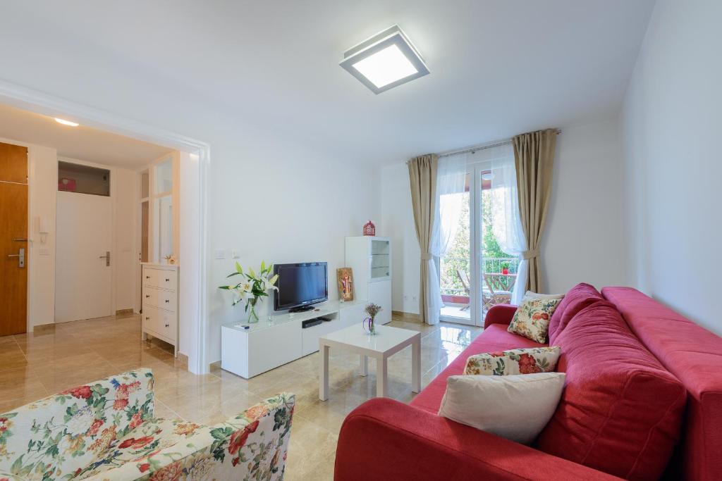 Comfortable Apartment Bukvic