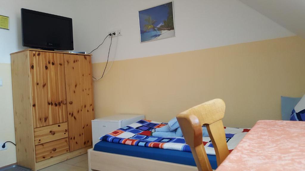 Pension Assmann - Single Room