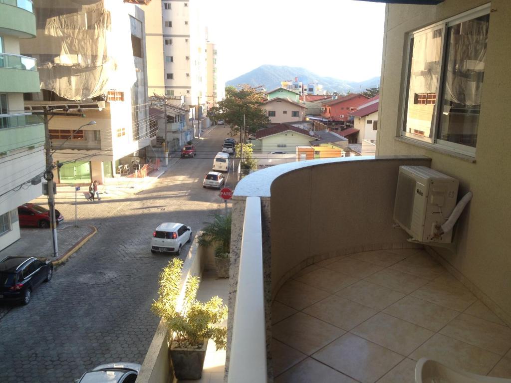  Apartamento em Meia Praia