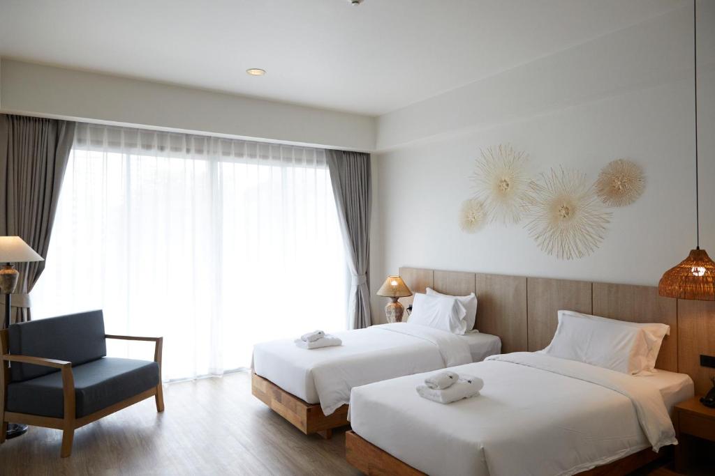 
Deluxe Double or Twin Room with City View
