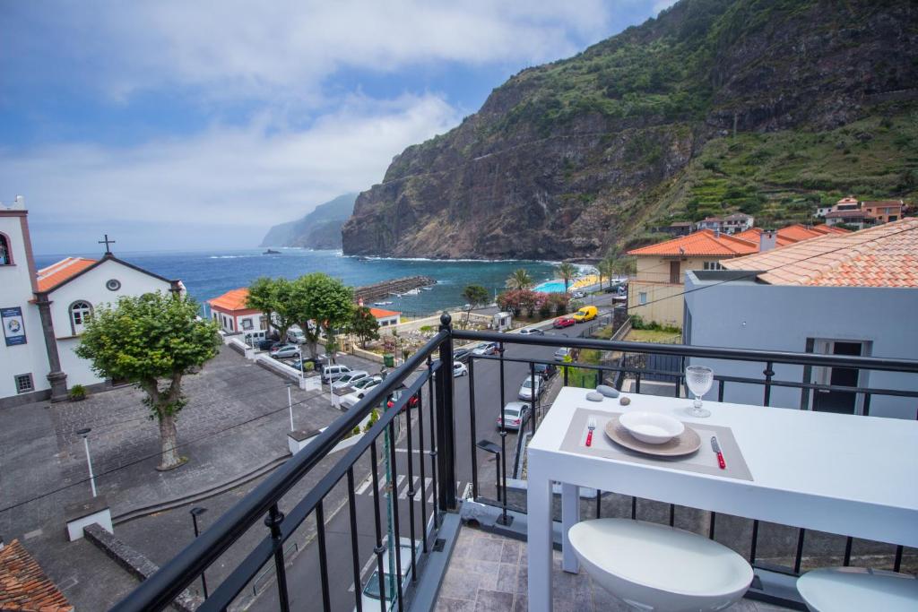 A balcony or terrace at Oliveira's Apartments - Madeira Island