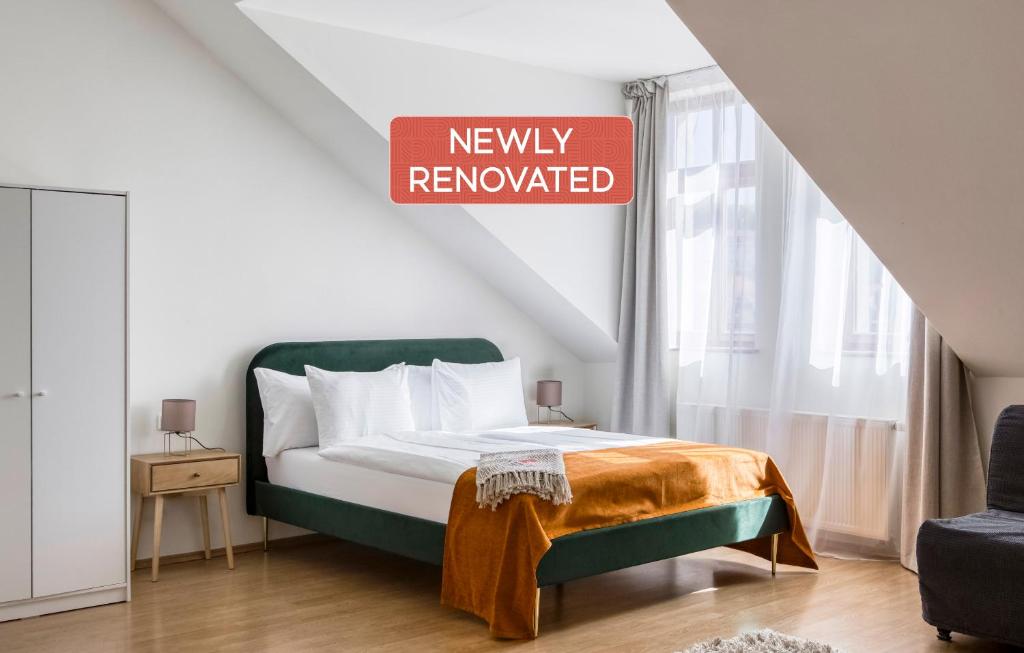 Anmut by Revelton - Resim 1