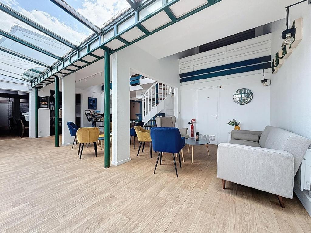 Kyriad Reims Est - Parc Expositions - Resim 26