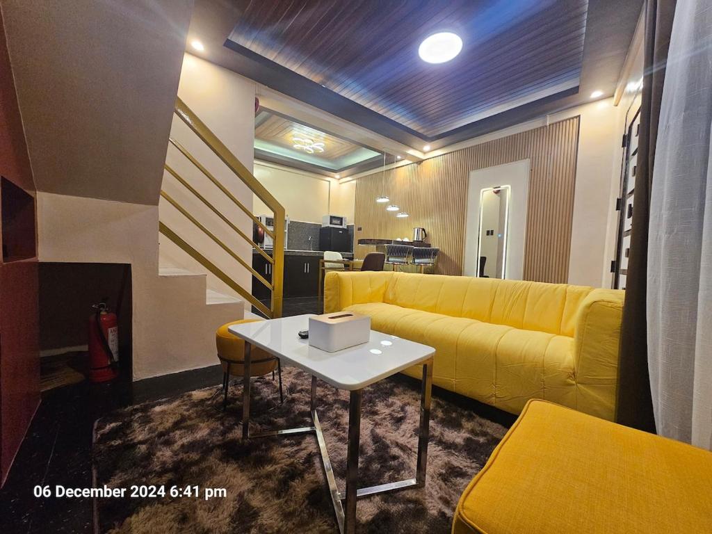 Istumisnurk majutusasutuses Home in Urban Ayuti 5 min to Lucban Town Proper