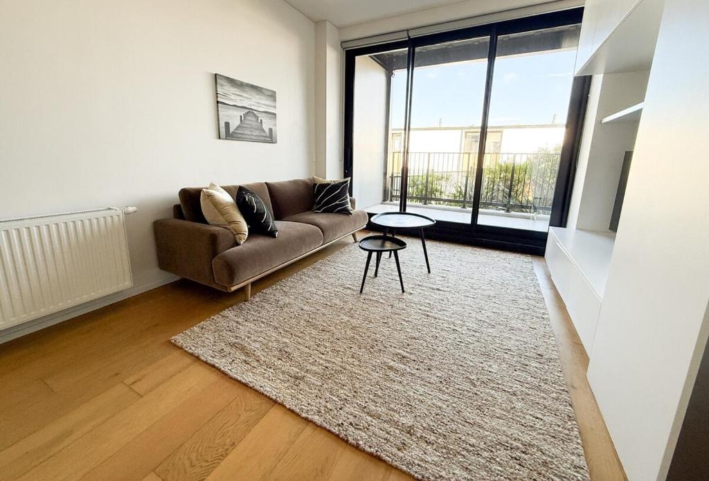 Urban Erskine-Bright and Modern 2 bedrooms apartment - Resim 19