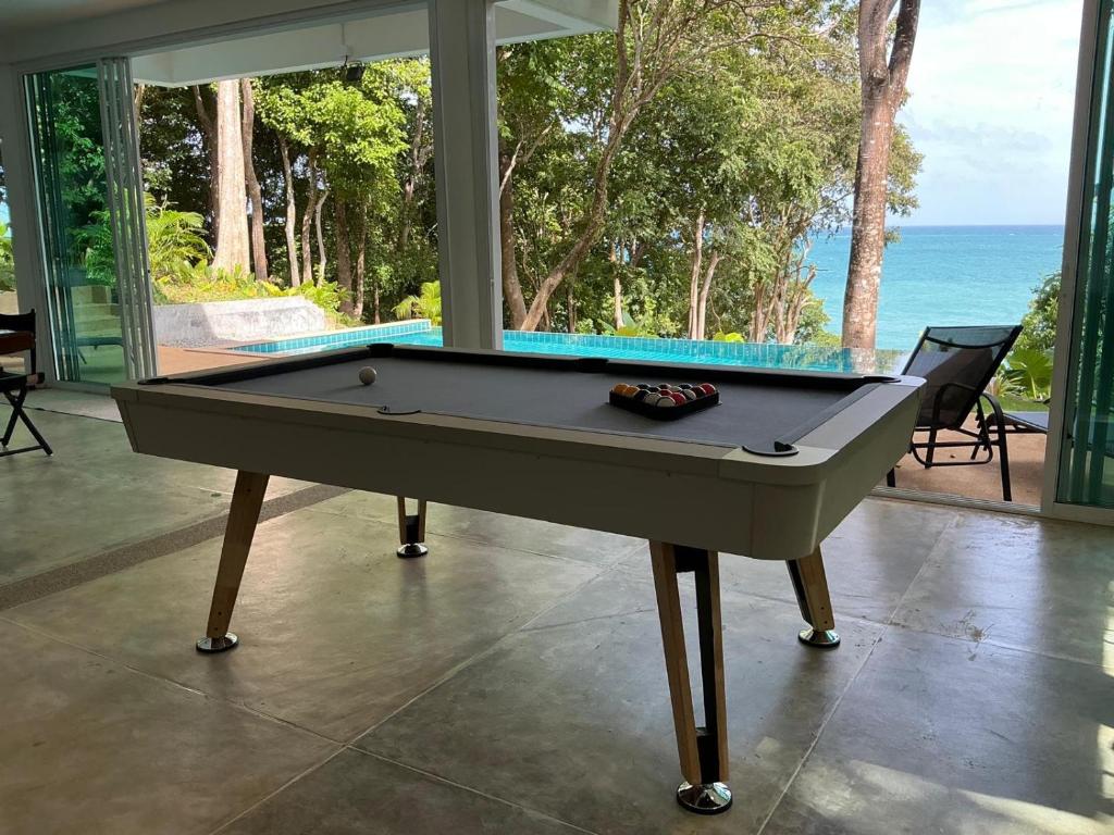 Beachfront villa in Rawai photo