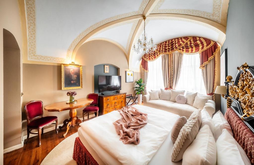 Nosticova Heritage - 18