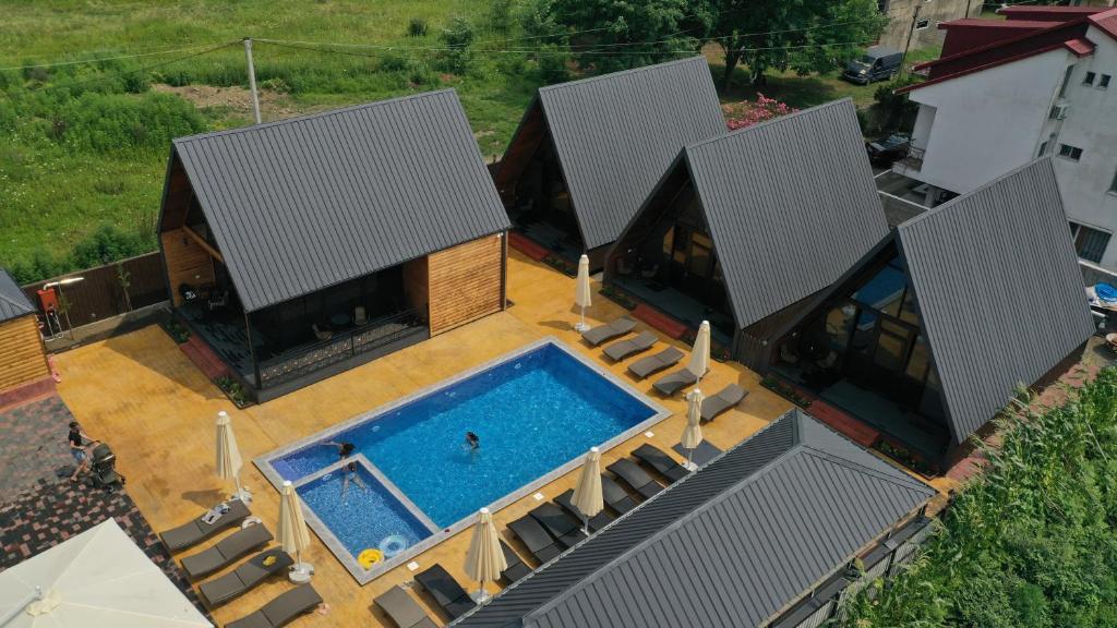 Swimmingpoolen hos eller tæt på 4 Cottages Georgia Kadeno