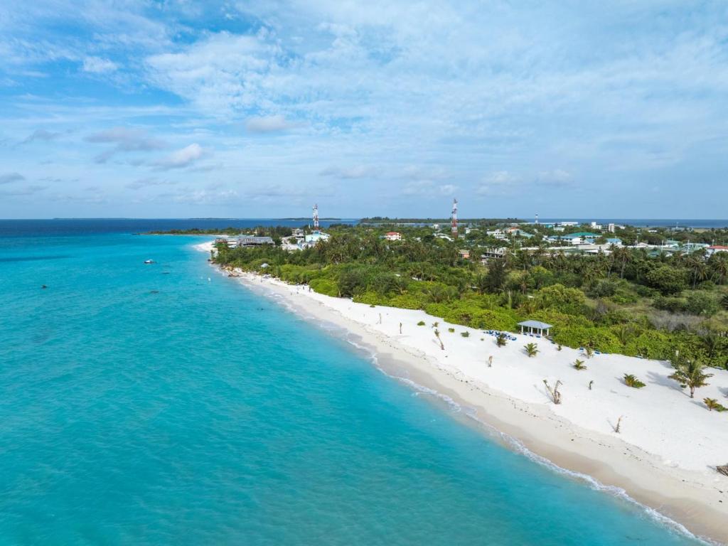 マーミギリにあるMaaniya Palaceの海の海岸の空中景