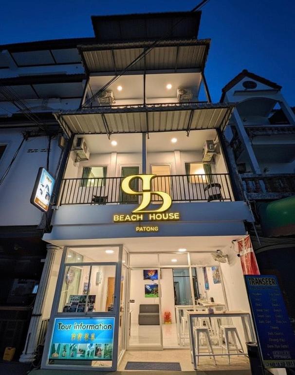 Gambar di galeri bagi SJ Beach House Patong di Pantai Patong