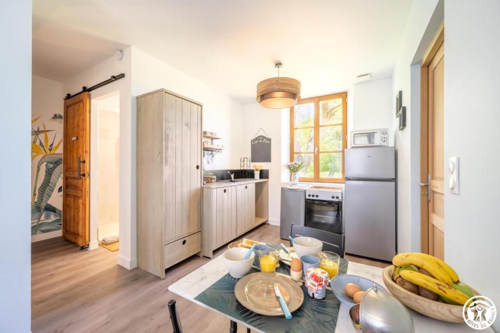 Kuchyň nebo kuchyňský kout v ubytování Le cadre