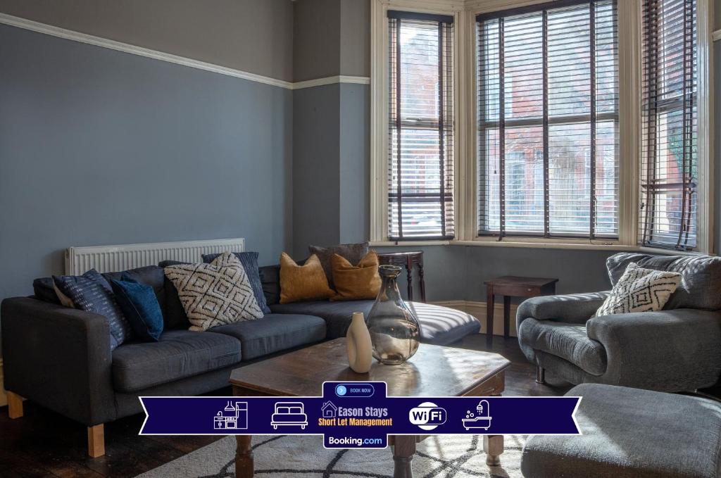 Posezení v ubytování 6 BDR House By Eason Stays Short Lets & Serviced Accommodation Derby With Free Parking