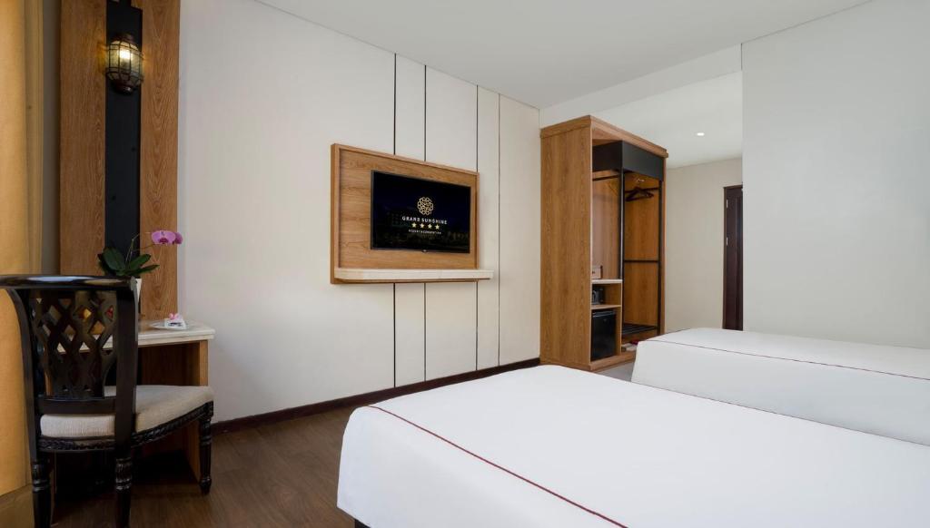 Grand Sunshine Resort & Convention - Superior Twin Bathtub With Balcony