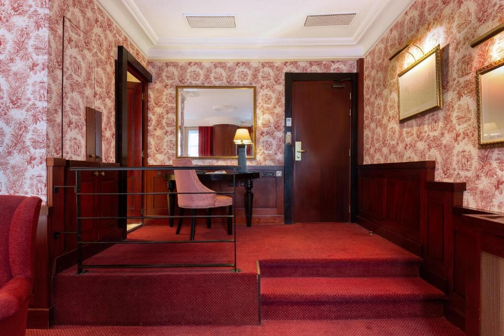 Grand Hotel de l'Opera - BW Premier Collection - Resim 39