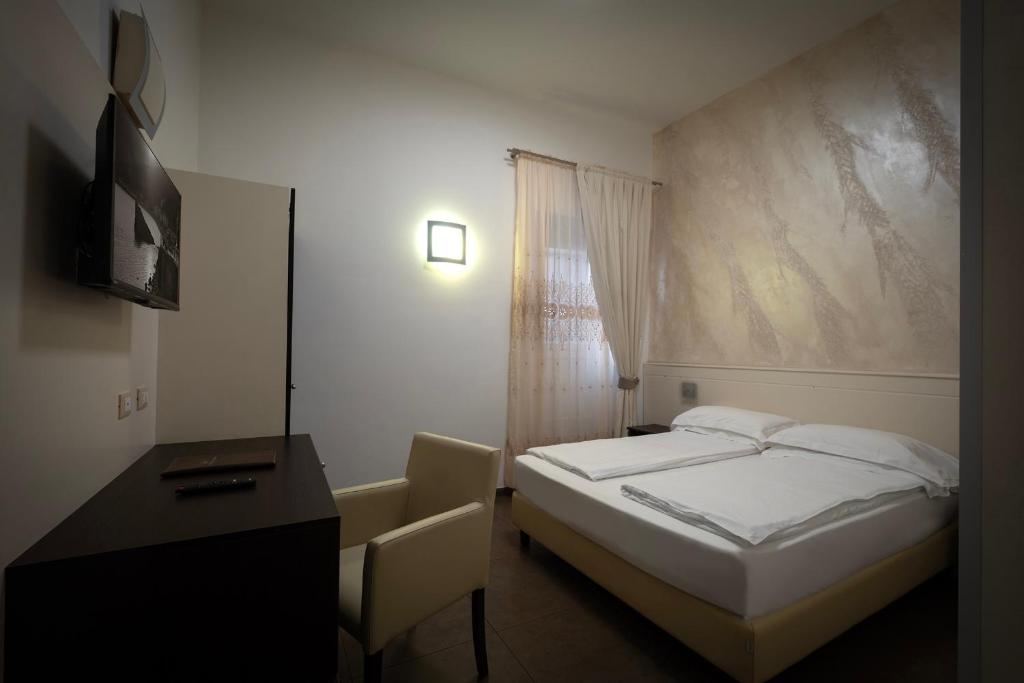 Hotel Margherita - Small Economy Double Room - Ground Floor