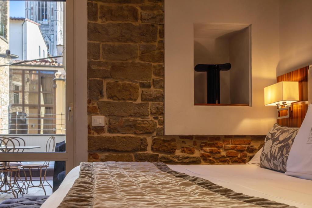 
Michelangelo - Suite with Private Jacuzzi® with partial Duomo View
