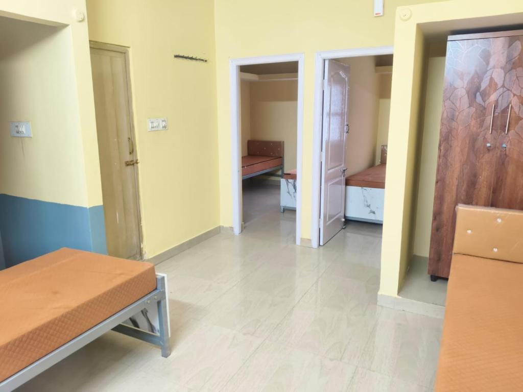 Postel nebo postele na pokoji v ubytování Vybe Hostel