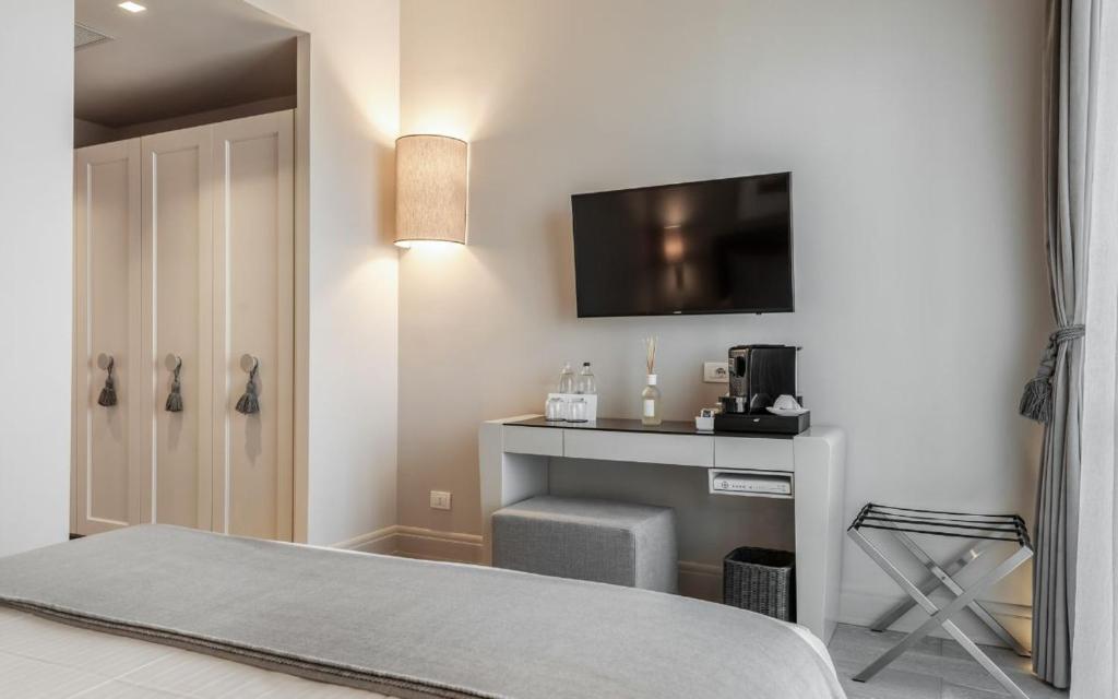 Villa Grey - Deluxe Double Room With Balcony And Sea View