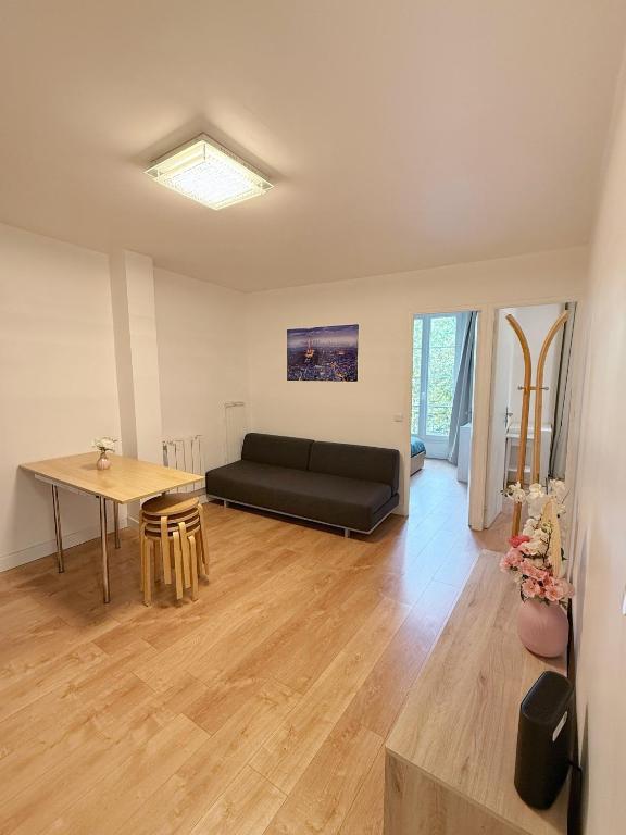 5 People Apt Centre Paris 3em in Meslay Marais