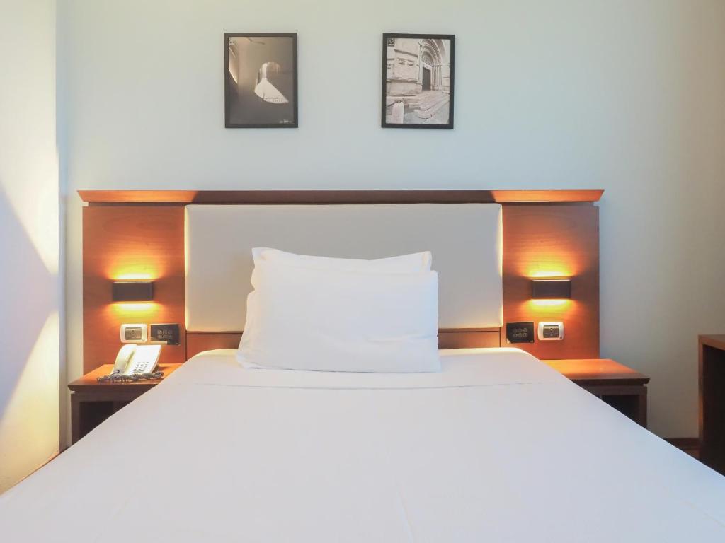 Dado Hotel International - Habitación Individual Con Cama Francesa
