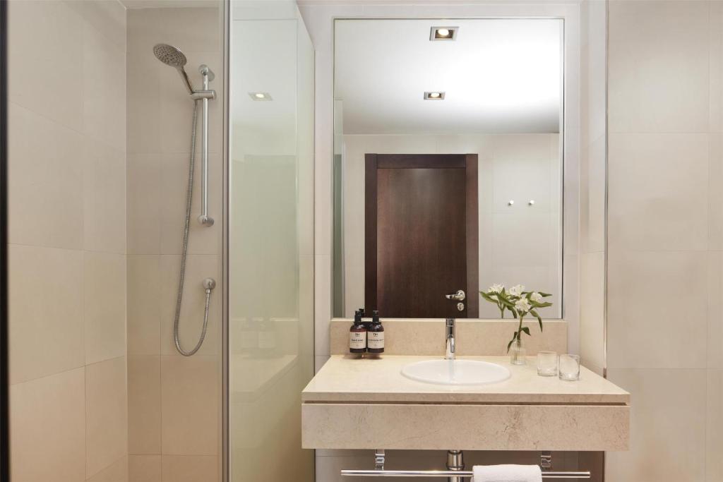 
Standard Double or Twin Room with View
