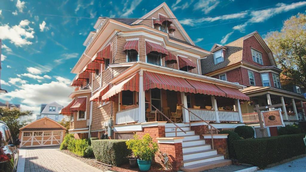 Το κτήριο όπου στεγάζεται  η παραθεριστική κατοικία