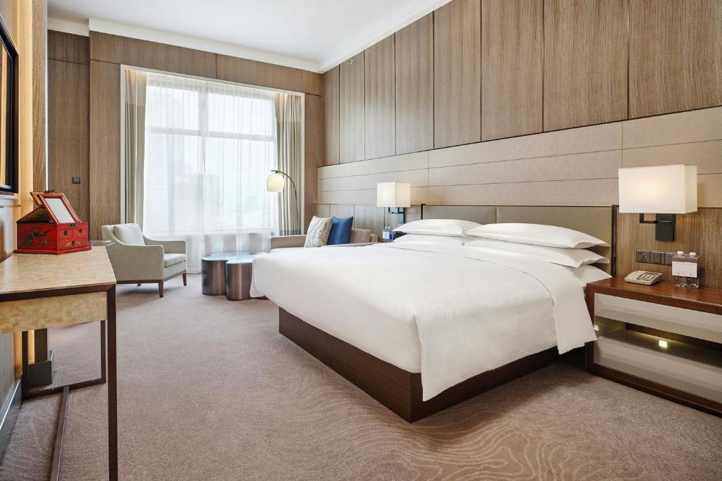 Club Lounge Access, 3 Bedroom Presidential Suite