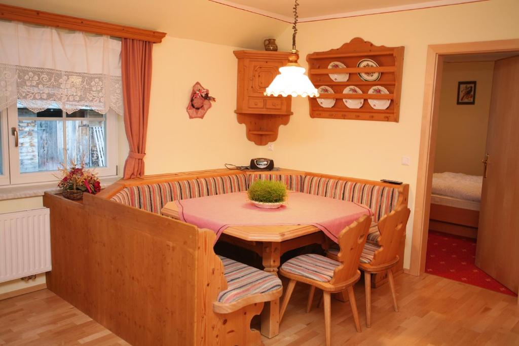 Ritas Alm - Apartamento De Tres Habitaciones