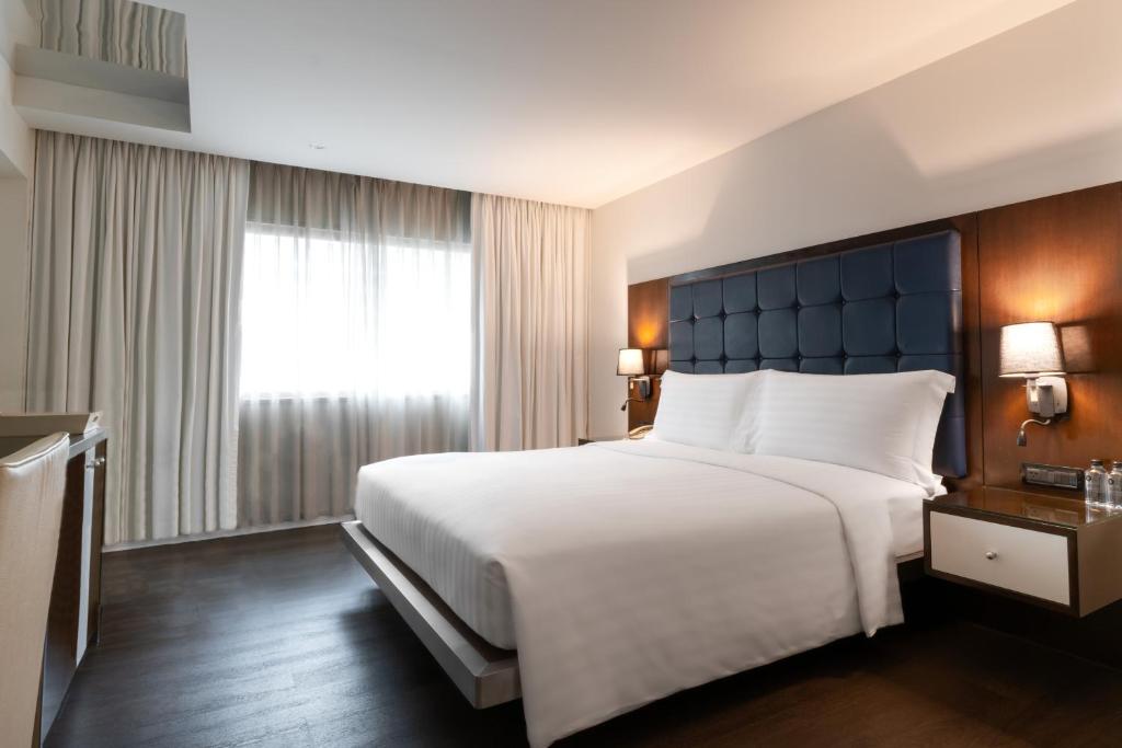 Night Hotel Bangkok - Sukhumvit 15 - Bronze King