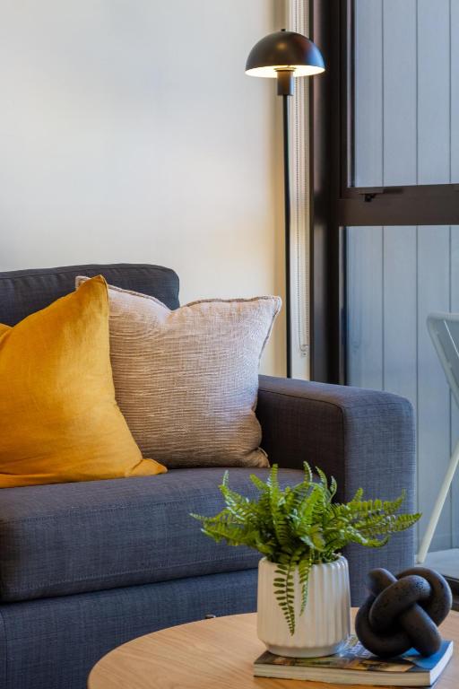 Central City Apartment Sleeps 4 Elevator Access - Resim 12