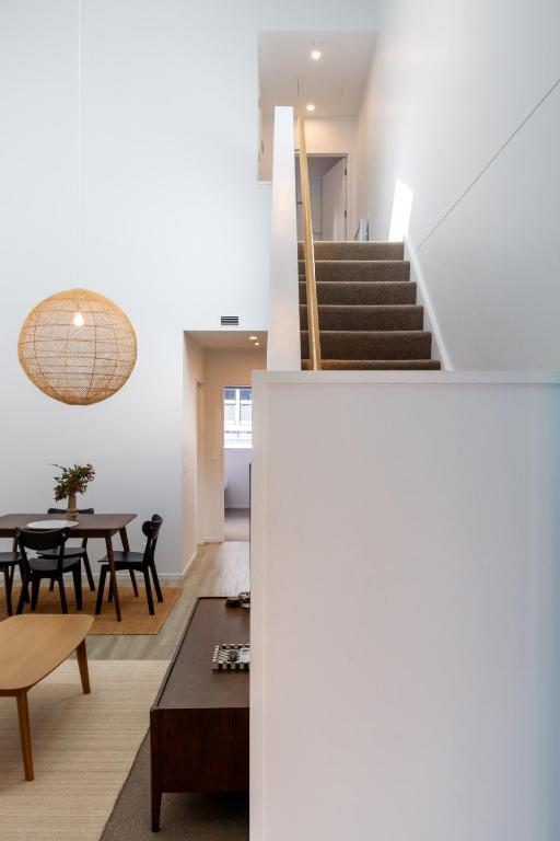 Central Christchurch Apartment with Parking - Resim 14