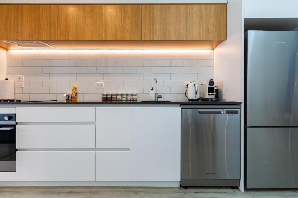 Central Christchurch Apartment with Parking - Resim 26