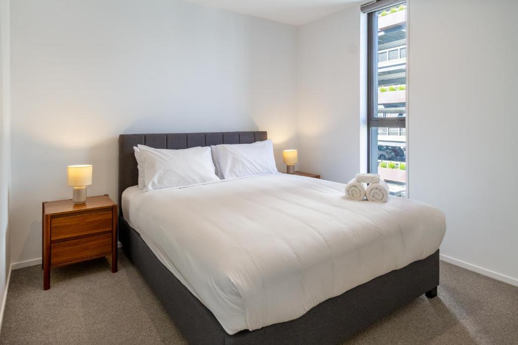 Central Christchurch Apartment with Parking - Resim 2