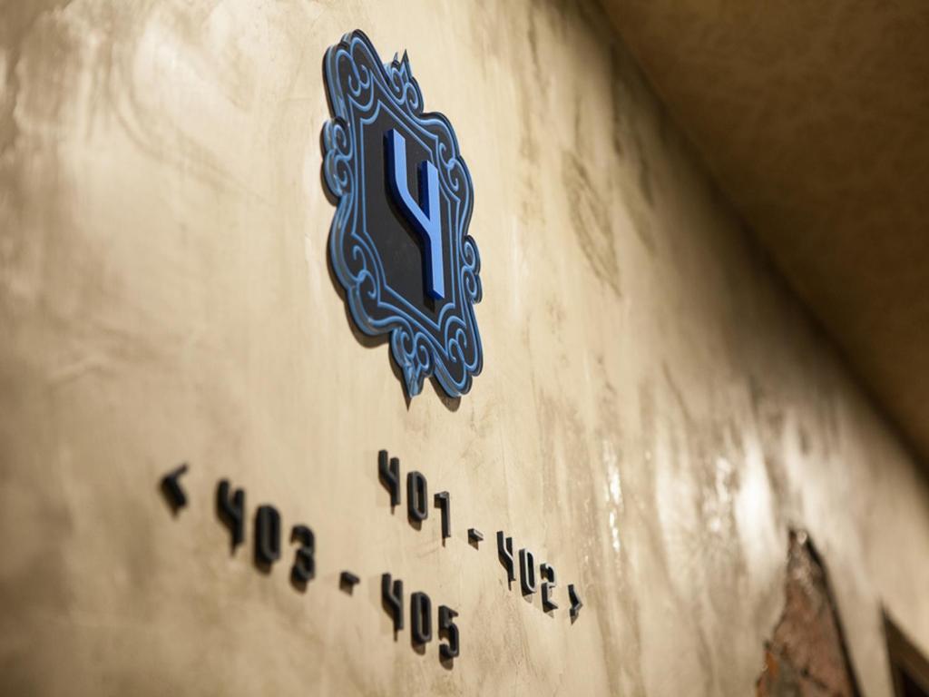 Certifikát, hodnocení, plakát nebo jiný dokument vystavený v ubytování Jian Shan Hotel