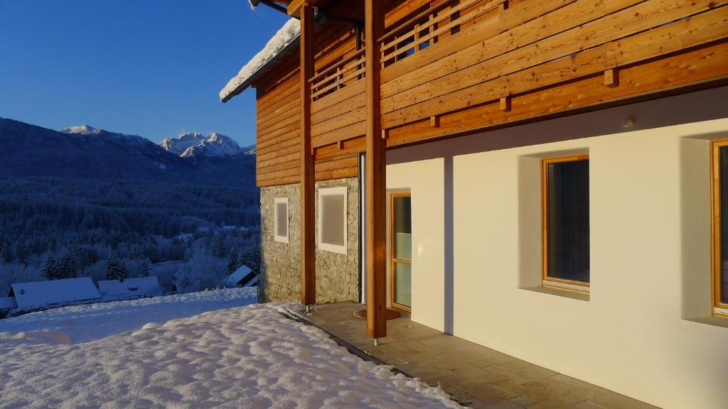 Nespecifikovaný výhled na hory nebo výhled na hory při pohledu z apartmánu