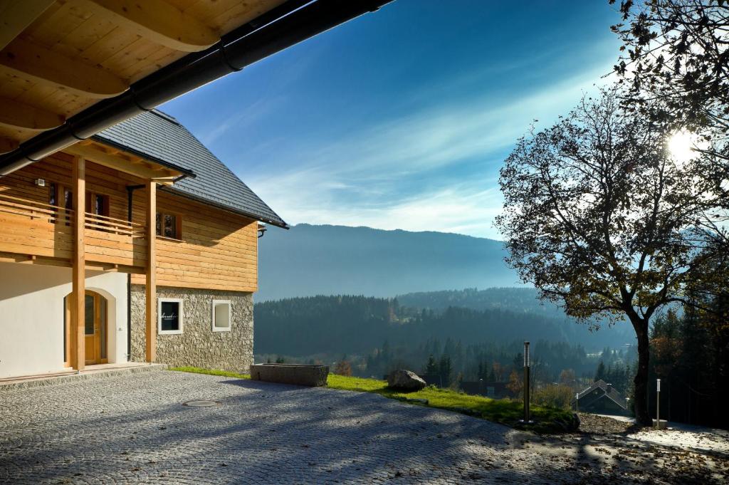 Nespecifikovaný výhled na hory nebo výhled na hory při pohledu z apartmánu