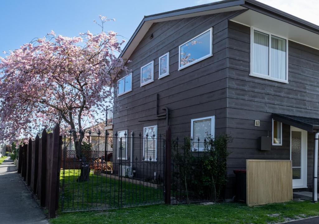 Charming Central Stay - Cosy Comfort and Free Parking - Resim 17