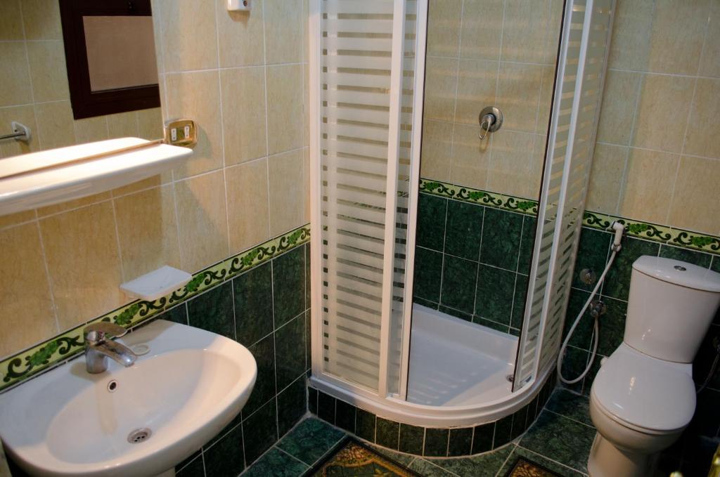 Pyramids View Inn Bed & Breakfast - 3