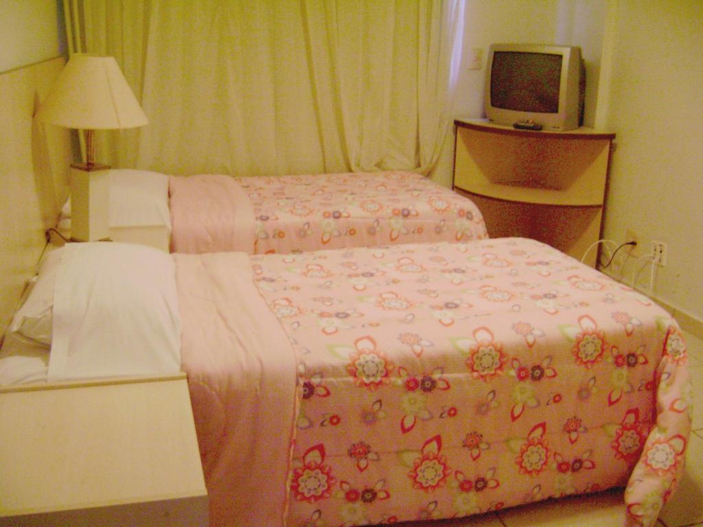  Bay Park Hotel Resort