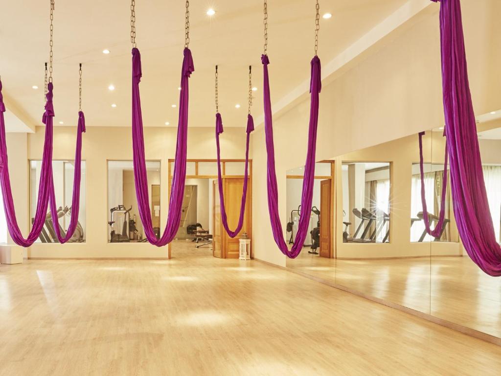 Posilňovňa alebo fitness centrum v ubytovaní MarBella, Mar-Bella Collection