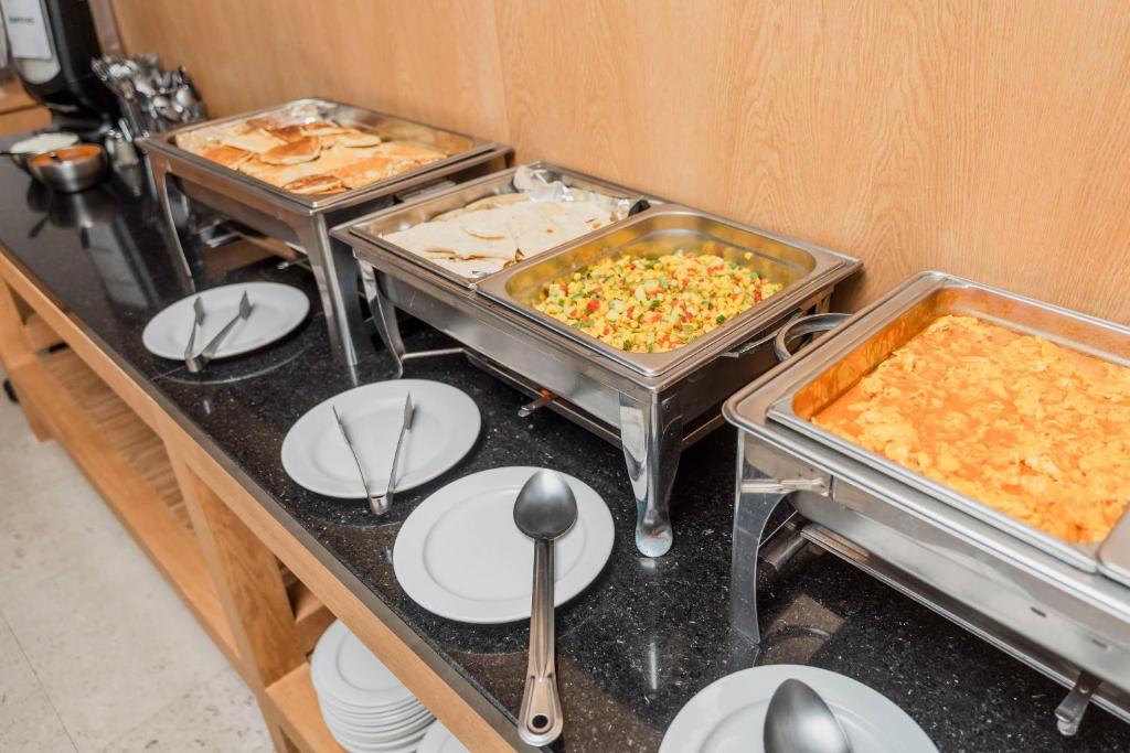 Comfort Inn Puerto Vallarta Golfside & Marina