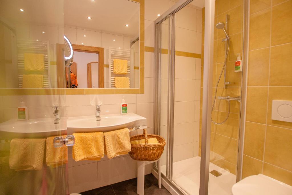 Evident Hotel Prägant 4-Superior - 9