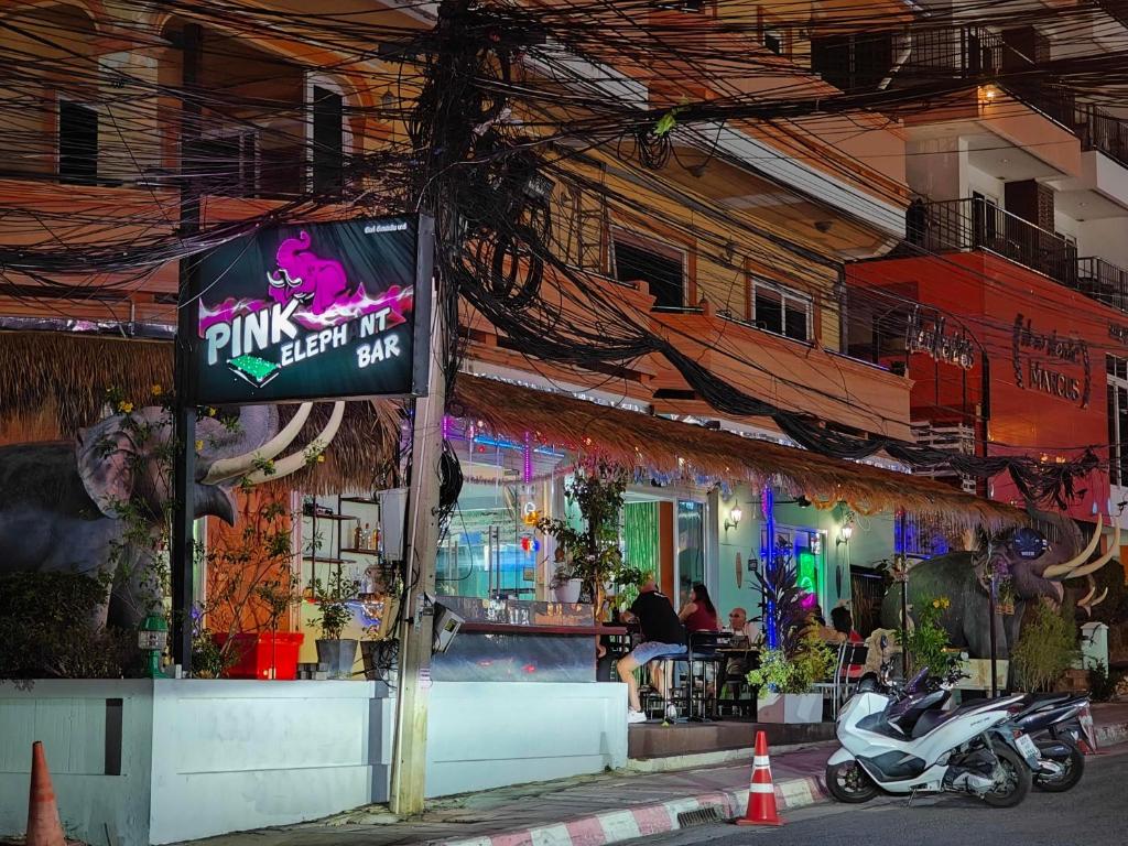 New Nordic Suites 2 by Apartwell - Resim 16