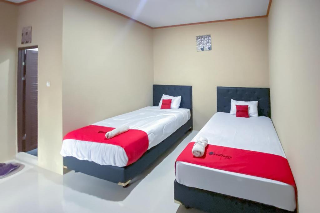 RedDoorz at Kamulyan Guest House Borobudur - Habitación Doble Estándar