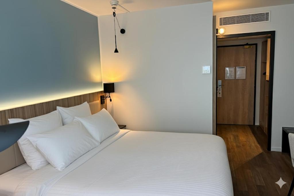 Campanile Reims Centre - Cathedrale - Resim 19