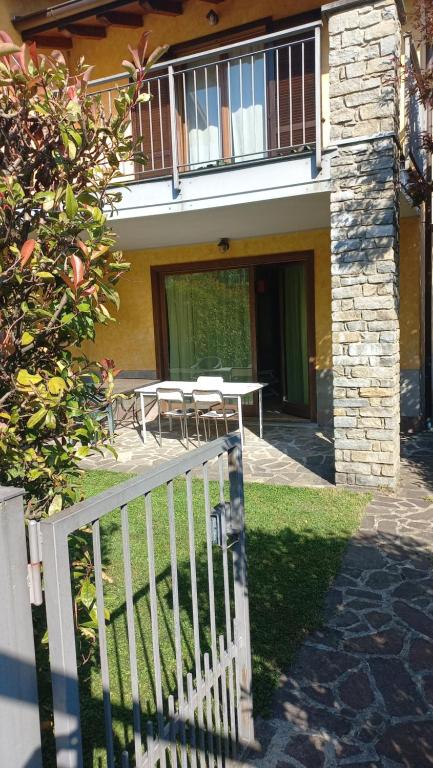 コーリコにあるhome in residenceの白い柵