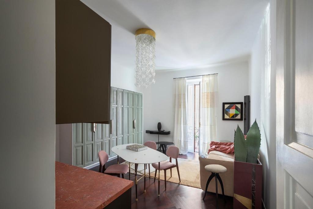 Chavez 4 design con balcone in NoLo - Vesta