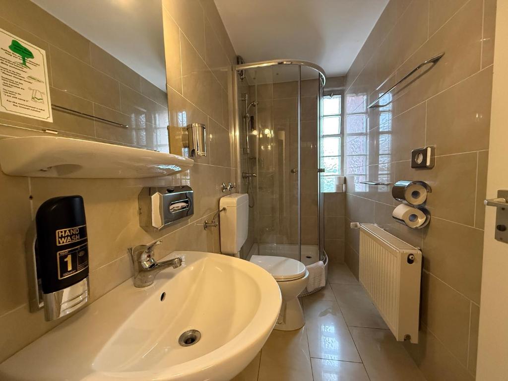 Hafner Hotel Apartment Self Check-In Anytime - Resim 5