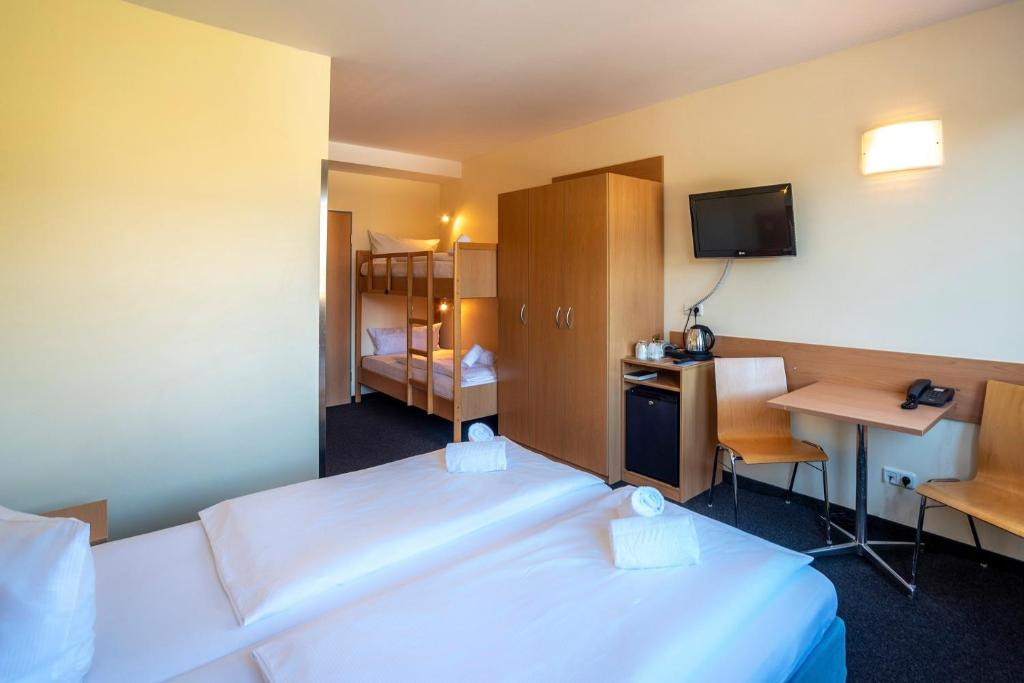 Familienhotel Citylight - Resim 18