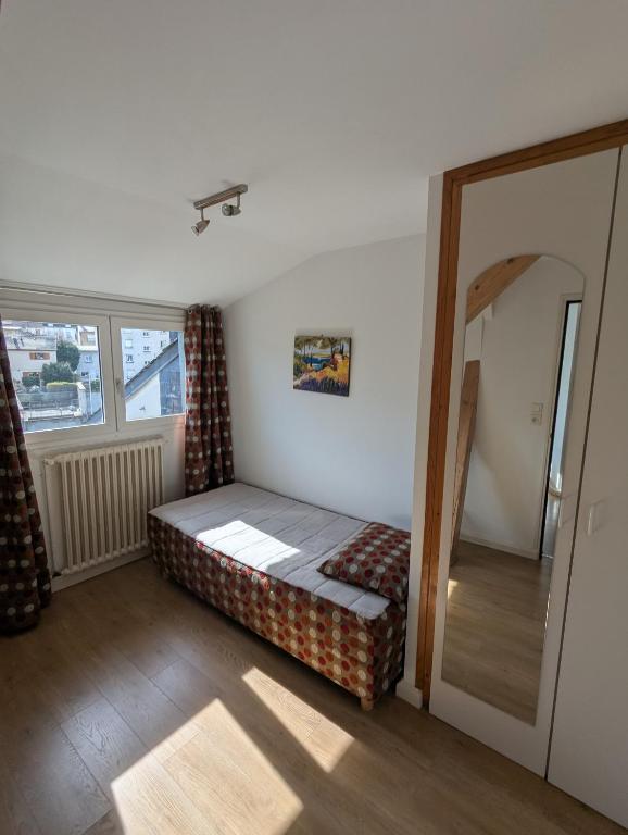 Logis Hôtel Regina - Habitación Triple